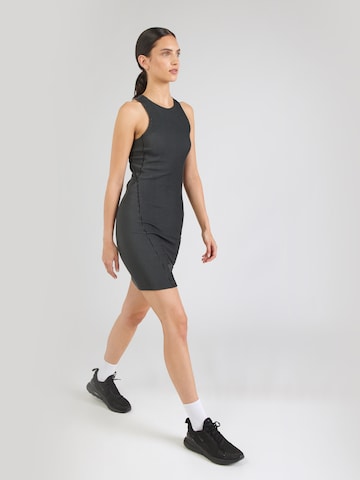 Robe 'All-Day' On en noir