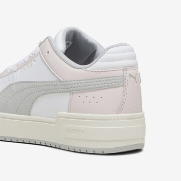 Baskets basses PUMA en blanc