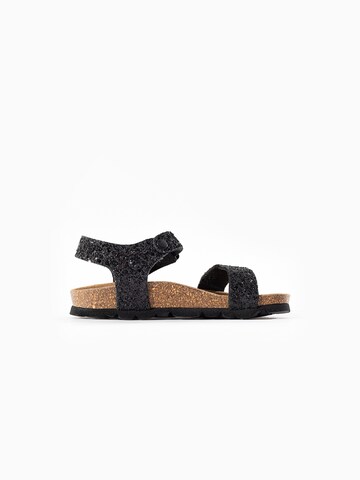 Bayton - Sandalias 'Tyche' en negro