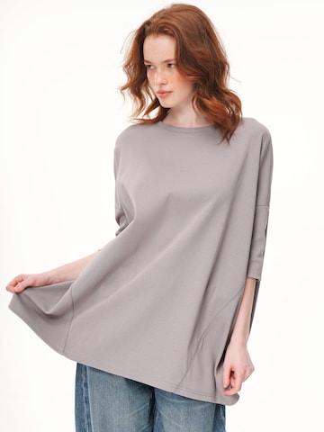yoligex T-shirt '2 Colors Oversized Half Sleeve Longline Crew Neck Tunic Top' i grå