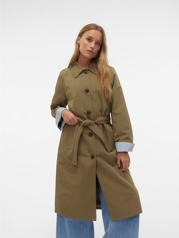 Manteau mi-saison 'Salvie Sofia' VERO MODA en vert : devant