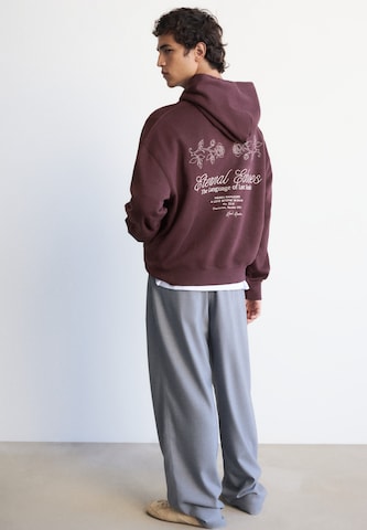 Pull&Bear Sweatshirt in Red