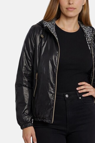 White Label Performance Jacket in Black