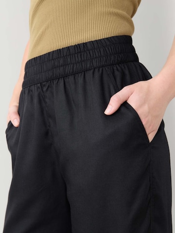 Yahmo Regular Hose 'Hilde'‌‌‌‌‌‌‌‌ in Schwarz