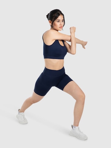Smilodox Slimfit Shorts ' Darbie ' in Blau