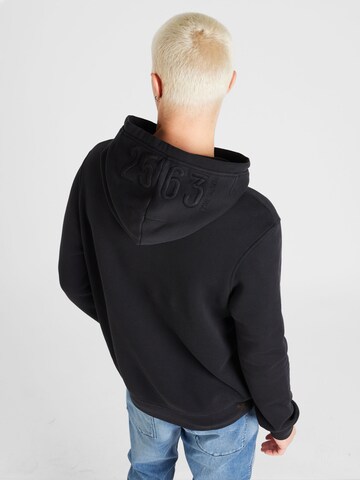 CAMP DAVID Sweatshirt in Black