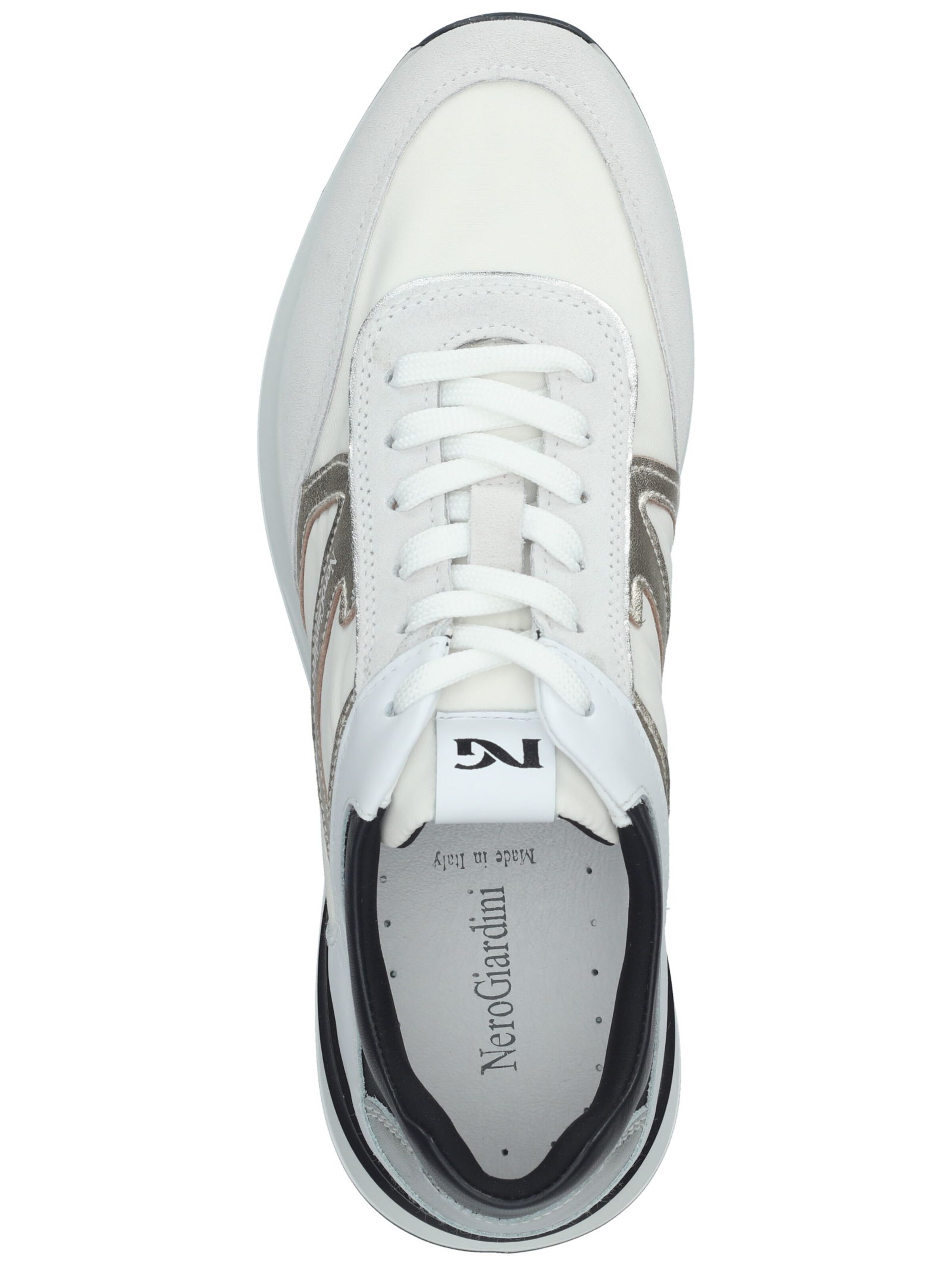 Baskets basses Nero Giardini en blanc