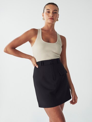 Gonna 'Valle' di Willa in nero