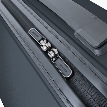 Beauty case di Pactastic in grigio