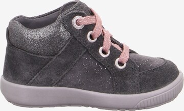 Chaussure basse 'Starlight' SUPERFIT en gris