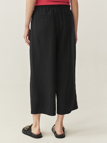 regular Pantaloni 'Tenko' di TATUUM in nero