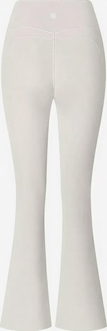GOD SAVE QUEENS Bootcut Leggings 'Second Skin Studio High-Waisted Bootcut Legging' in Beige: Vorderseite