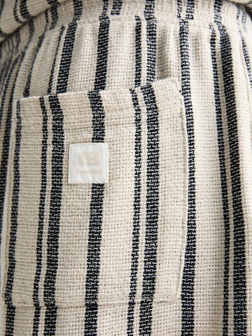 Pull&Bear Loose fit Pants in White