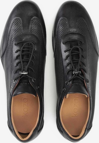 Chaussure de sport à lacets Kazar en noir
