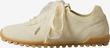 Baskets basses Calvin Klein en jaune : devant