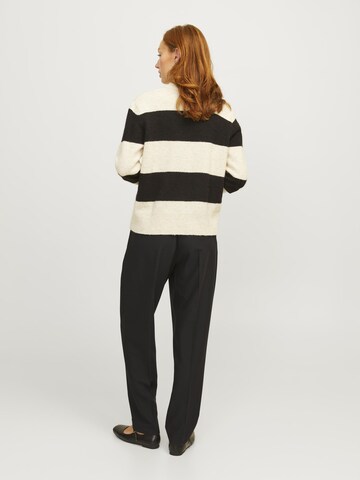 Loosefit Pantalon à plis 'ANA' JJXX en noir