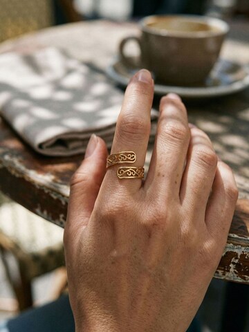 Nemomatheo Ring 'Arabesque – Offener Ring mit Rankenmuster' in Gold