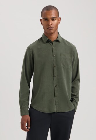 Coupe regular Chemise 'Lamont' Dstrezzed en vert : devant