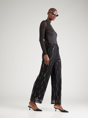 ABOUT YOU Shirt 'Cassidy' in Schwarz