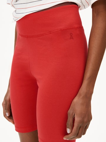 ARMEDANGELS Skinny Hose 'NEDAA LITAA' in Rot