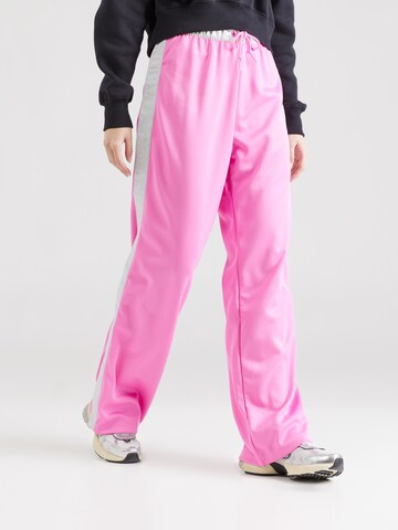 Nike Sportswear Loosefit Broek 'Air Breakaway' in Roze: voorkant