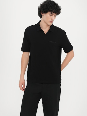 ARMANI EXCHANGE - Camiseta en negro