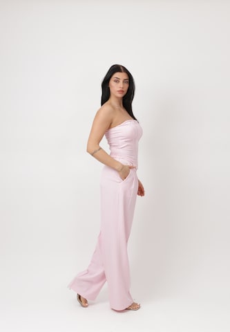 Completo pantalone di Elara in rosa