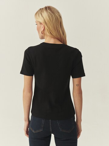 TATUUM Футболка в Черный