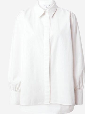 Wallis Blouse in White: front