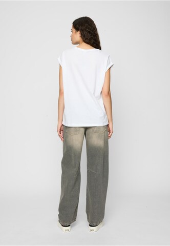 Maglietta ' Ladies Extended Shoulder Tee 2-Pack ' di Urban Classics in bianco