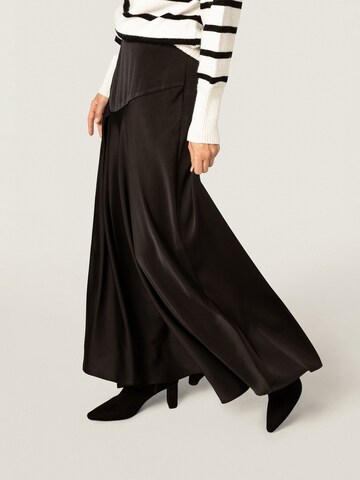 Quiosque Skirt in Black: front