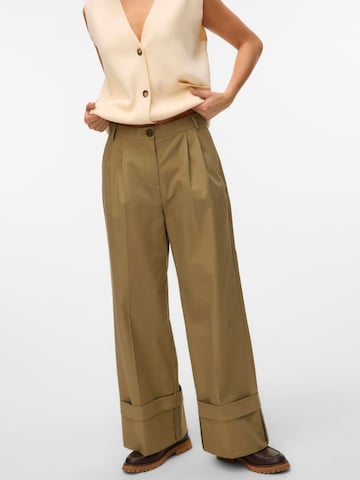 Wide Leg Pantalon à pince 'VMKora' VERO MODA en gris