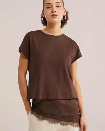 WE Fashion Paita värissä ruskea: etupuoli