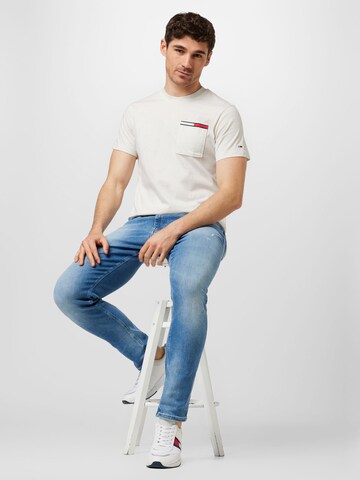 T-Shirt Tommy Jeans en blanc