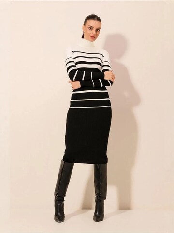 Bigdart Knit dress in Black