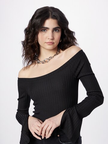 Gina Tricot - Camiseta 'Vanessa' en negro