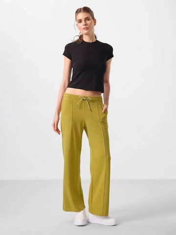 Wide Leg Pantalon Tommy Life en jaune
