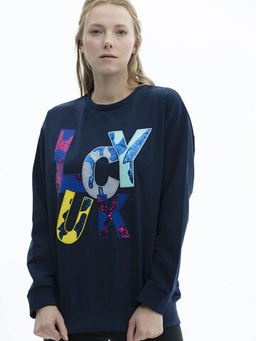 SCR. Sporttrui 'ILONA' in Blauw: voorkant