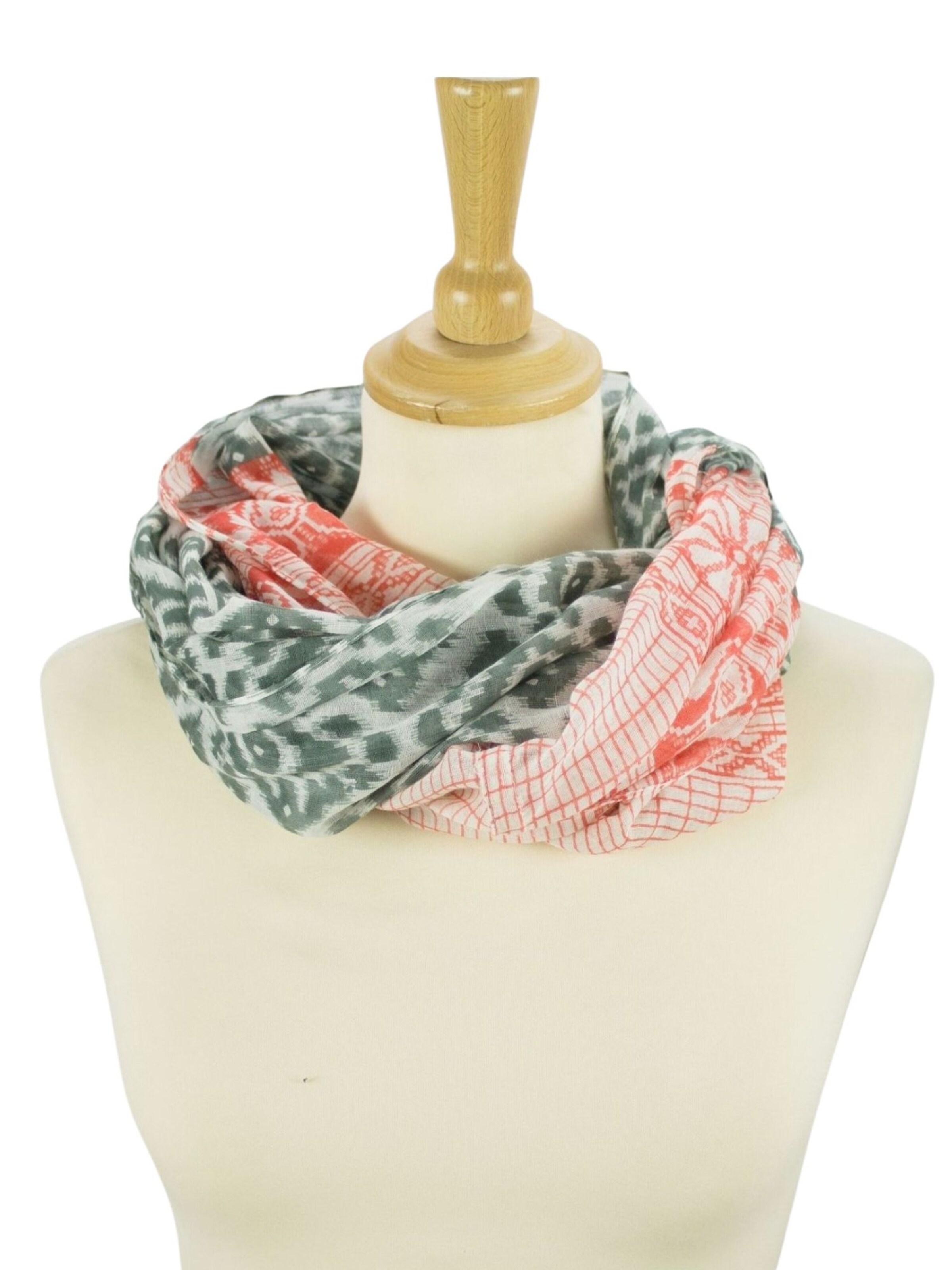 Sunsa Tube Scarf 'Sunsa' in Red: front