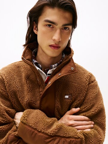 Veste mi-saison 'ESSENTL' Tommy Jeans en marron