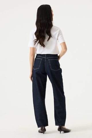 Barrel Jeans di GARCIA in blu: dietro
