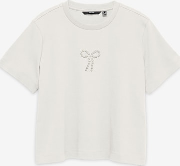T-shirt 'SARA' VERO MODA en blanc : devant