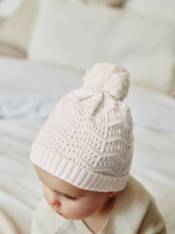 Next Beanie in White
