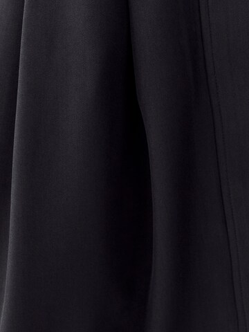 Willa - Vestido 'Bea' em preto