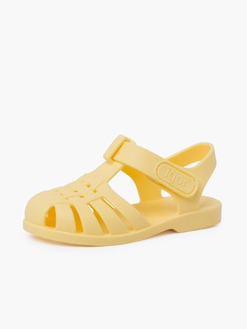 IGOR Beach & Pool Shoes in Beige: front