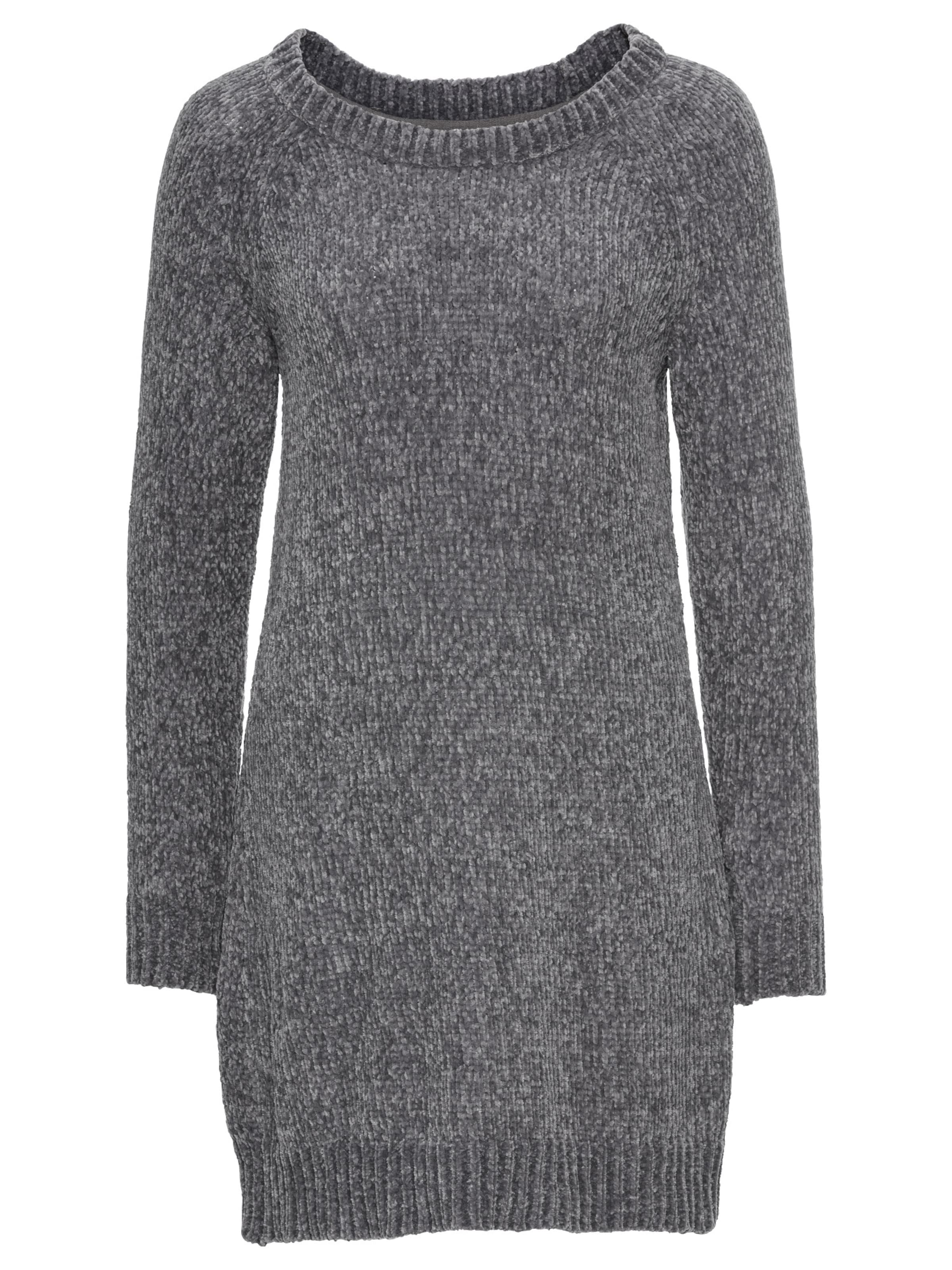 Rochie tricotat de la bonprix pe gri: față