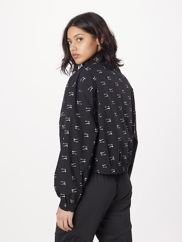 Veste mi-saison Nike Sportswear en noir