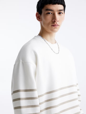 Pull&Bear Sweatshirt i vit