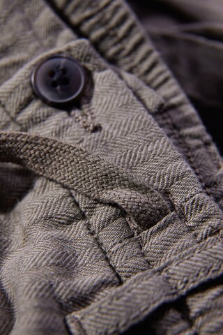 Lindbergh Regular Shorts in Grün