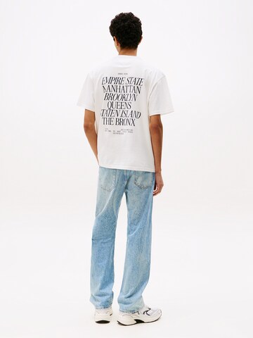 Tommy Jeans Μπλουζάκι 'BOROUGHS' σε λευκό